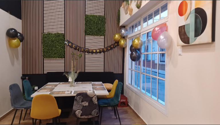 Img BAMVU CASUAL HEALTHY FOOD Malaga 2 768x437